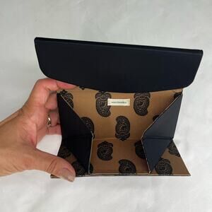 Vera Bradley Black triangular Foldable Eyeglasses Case packable, practical, NWOT